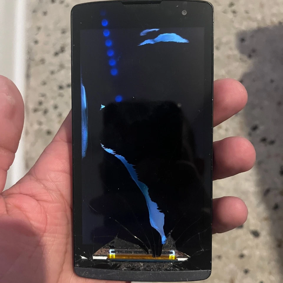 Teléfono inteligente celular LG Leon MS345 8 GB negro MetroPCS GSM Foto 2 de 2