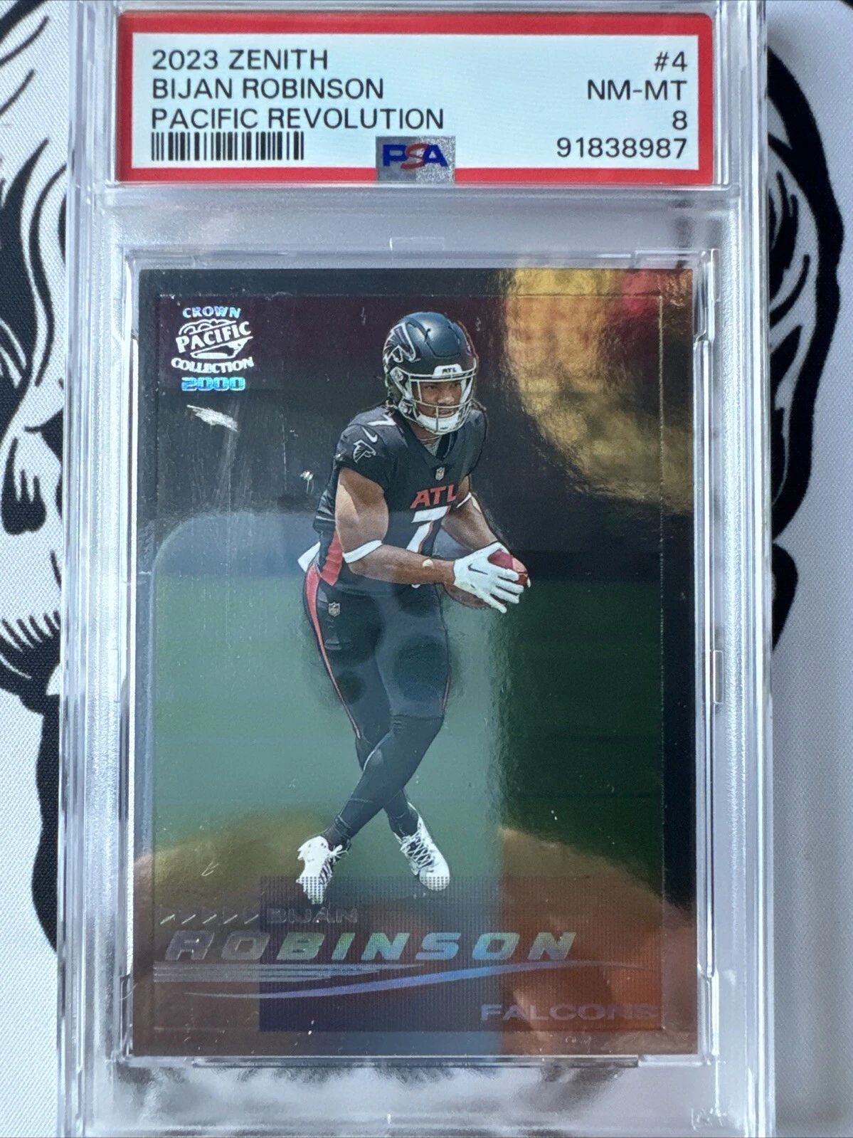 Bijan Robinson Panini Zenith Pacific Revolution #4 Base