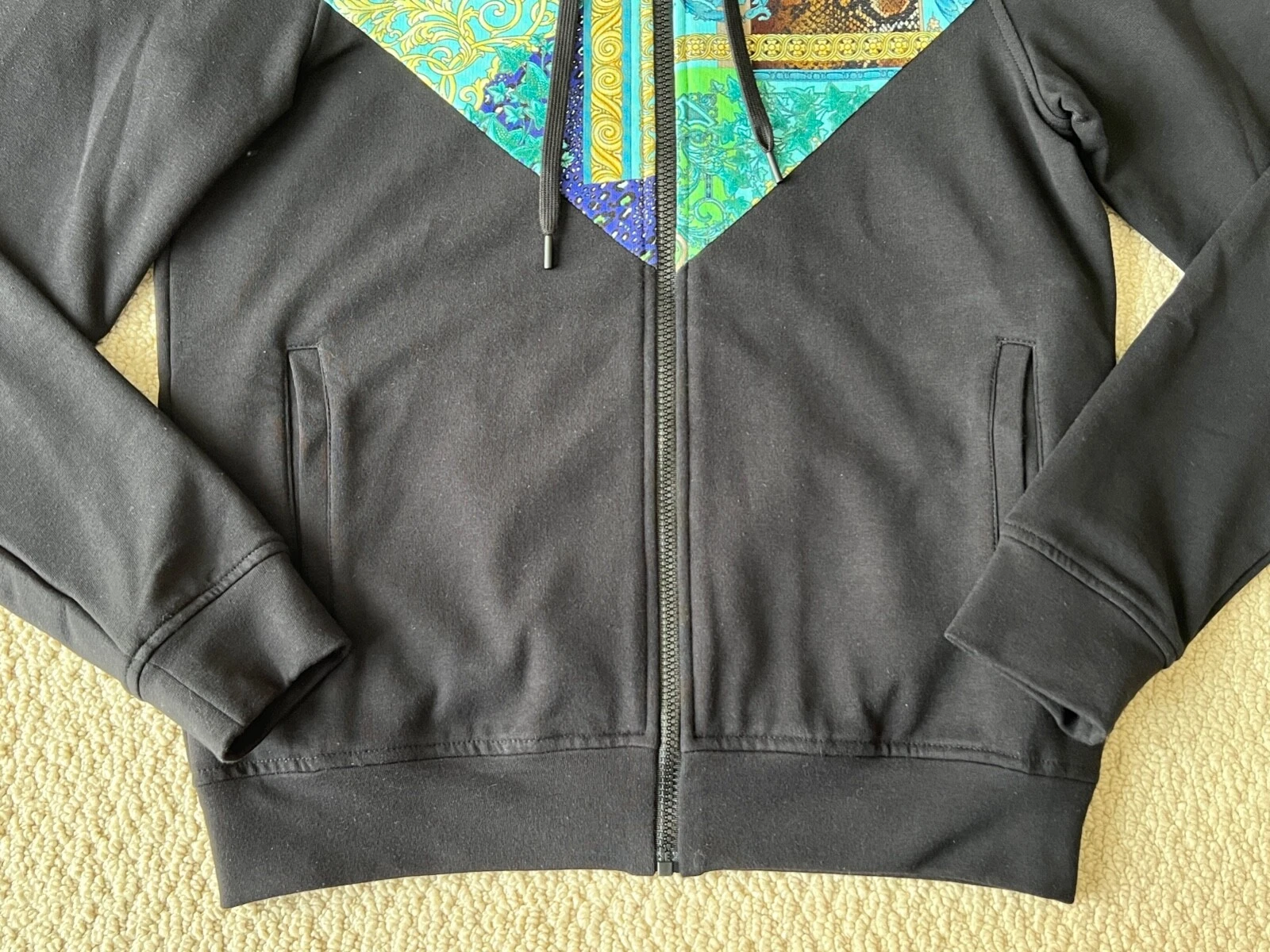 Giacca con cappuccio e zip nera logo Versace Barocco Barocco Snake Medusa nuova con etichette taglia S $1475