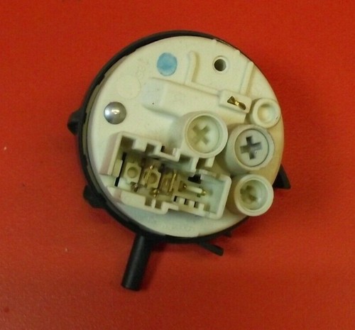 Waschmaschine Whirlpool AWOD6727 DRUCKSCHALTER