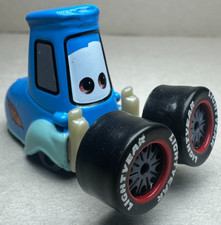 Disney Pixar Cars 2 Race Team Guido With Tires Team 95 WGP Diecast 1:55 FC
