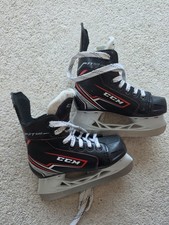 Pair of CCM Jet Speed FT340 Hockey Skates EU 27 USA 9.5Y KIDS