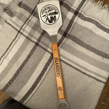 NY Islanders Sportula NHL Grill Hockey Sports Cooking  Beer Opener