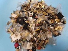 Très gros lot pin's anciens à trier – collection, vrac, divers thèmes