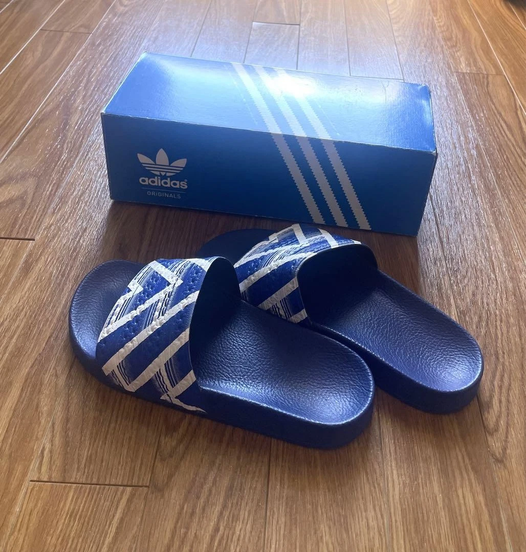 Sandali Adidas Adilette da donna 7 5 Stati Uniti edizione limitata modello raro scarpe VHTF pre ow