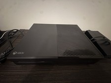 Microsoft Xbox One 500GB Console Black with P...
