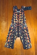 TYR Venzo Genesis Closed Back Tech Suit Women's Size 22