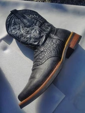 Texas Legacy Booths Size 11