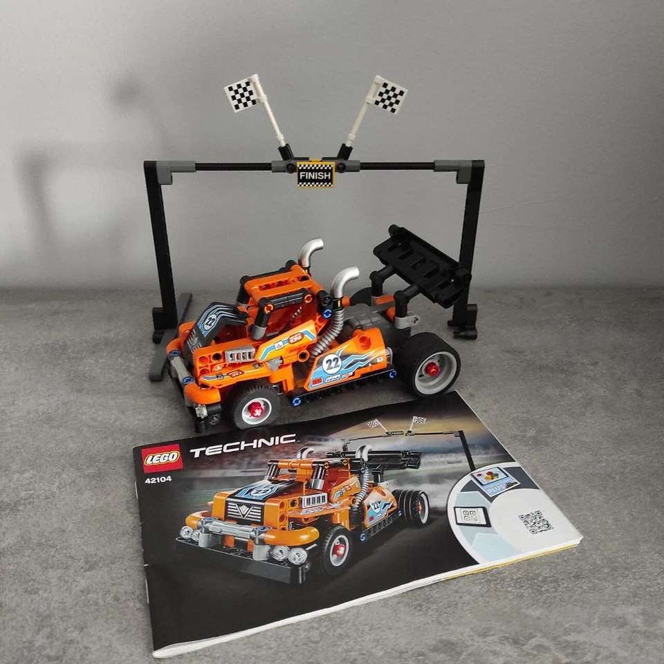 LEGO Technic 42104 Race Truck, foto 1 di 4