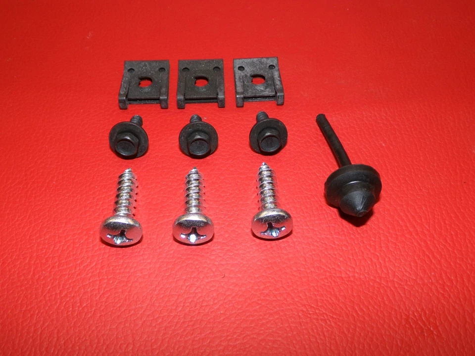 1984 1987 CHEVY GMC C10 K10 Truck Left Side Gas Tank Door Filler Neck Housing Foto 2 de 4