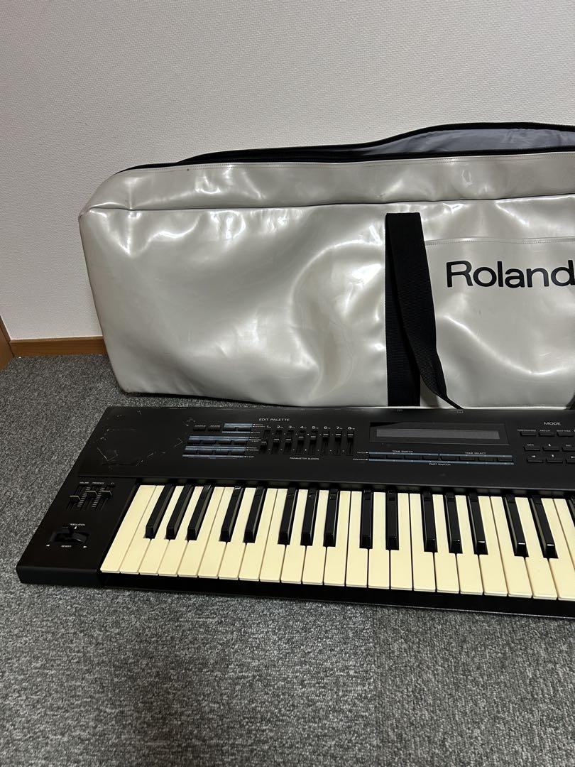 Roland Jv-90 76key Expandable Synthesizer Tested Working for