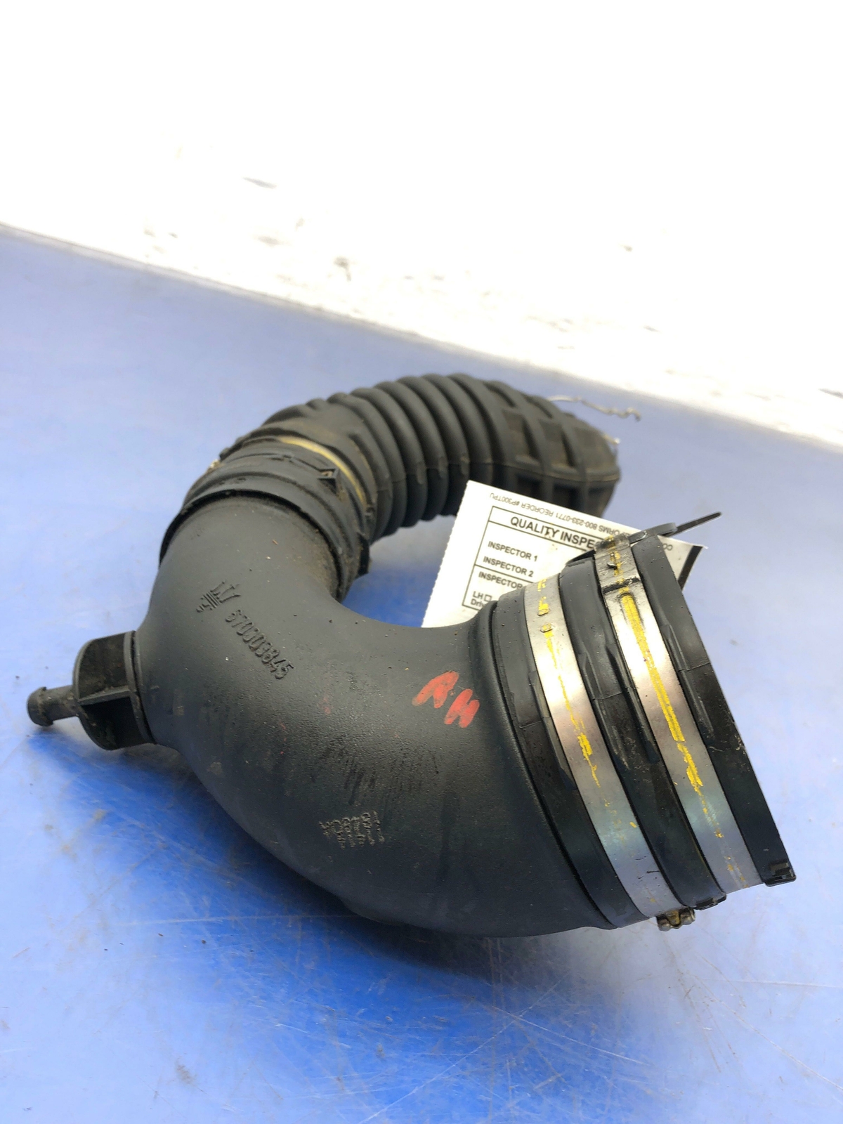 Maserati Quattroporte S Diesel 2013-2017 Right Air intake sleeve P/N 670003847
