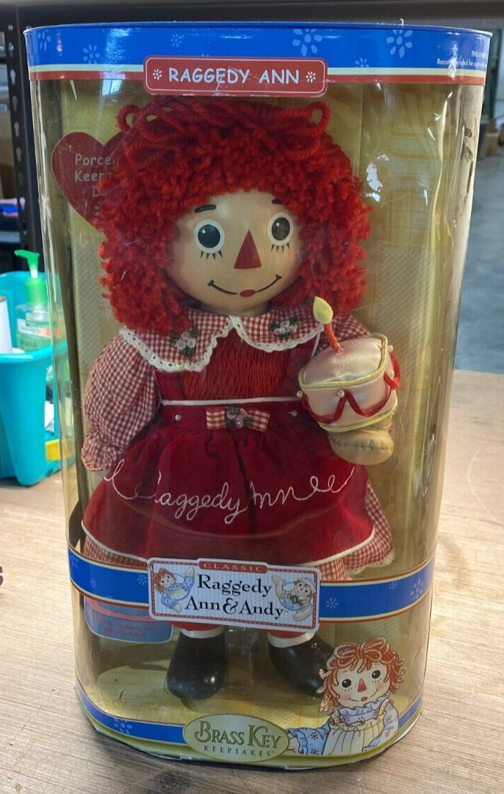 Brass Key Keepsakes 2005 Classic Raggedy Ann Porcelain Doll 14