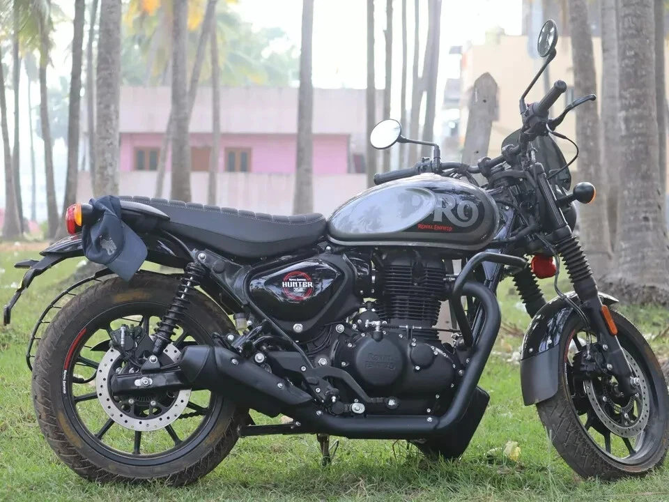 Sedile panca originale Royal Enfield nero firmato KXA00139 Hunter 350 - Immagine 4 di 4