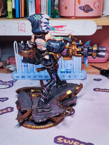 NUOVO Arcane: League of Legends Cities Jinx Figure Statua Modellino Giocattolo Fatto a Mano 20cm - Foto 5 di 7