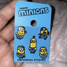 Universal Studios Hollywood, Despicable Me Lot of 4 Minions Mini Trading Pin Set