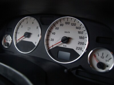 Fits: Opel Astra 1998-2009 Poliertes Aluminium Tachoringe Tacho Ringe x4