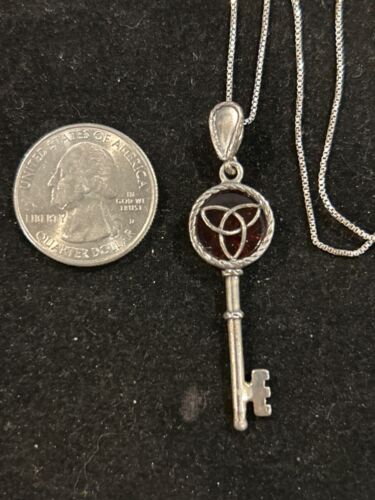 STERLING SILVER BALTIC AMBER CELTIC SYMBOL KEY NECKLACE 16" - Picture 3 of 6