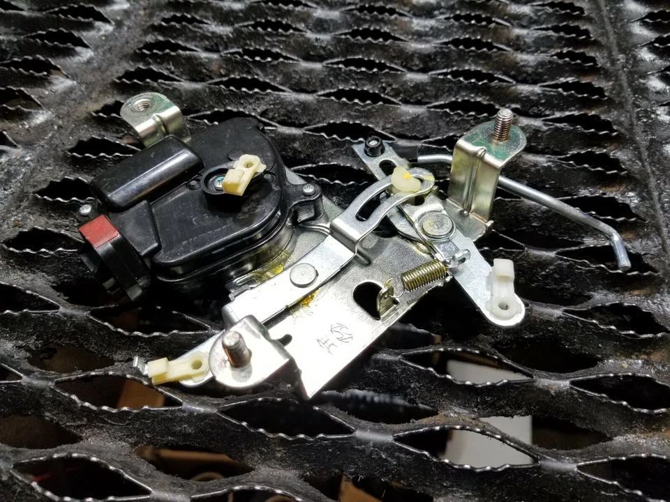 06 07 08 09 HYUNDAI TUCSON MALETERO TRASERO VIDRIO BLOQUEO ELÉCTRICO ACTUADOR OEM Foto 4 de 4