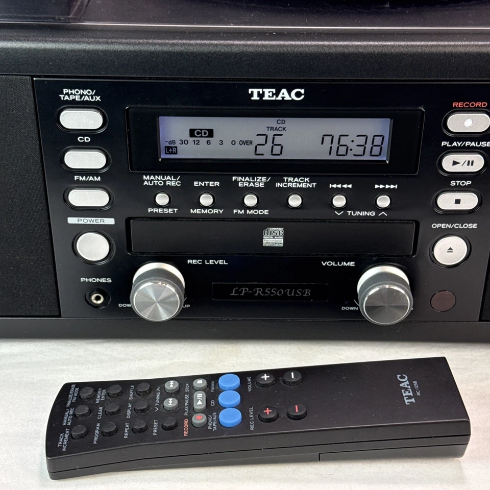 TEAC Turntable Cassette Player with CD Audio Recorder LP-R550USB + Remote READ ! - Image 2 of 4