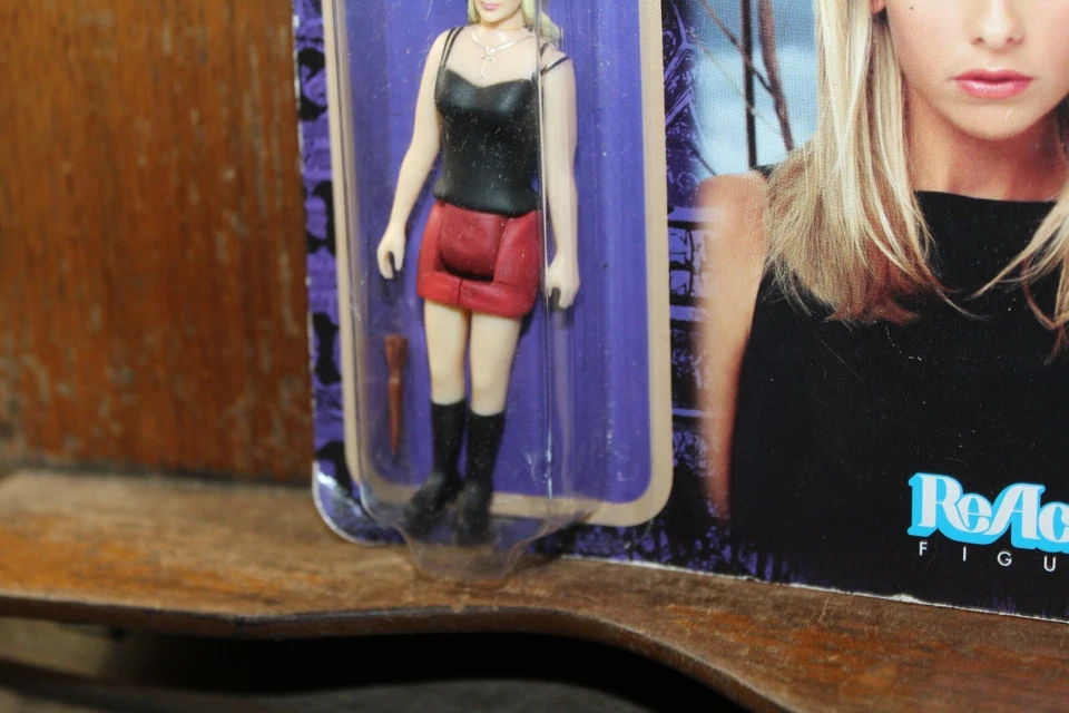Figura de acción ReAction Buffy Summers The Vampire Slayer 3-3/4" en tarjeta Foto 4 de 4