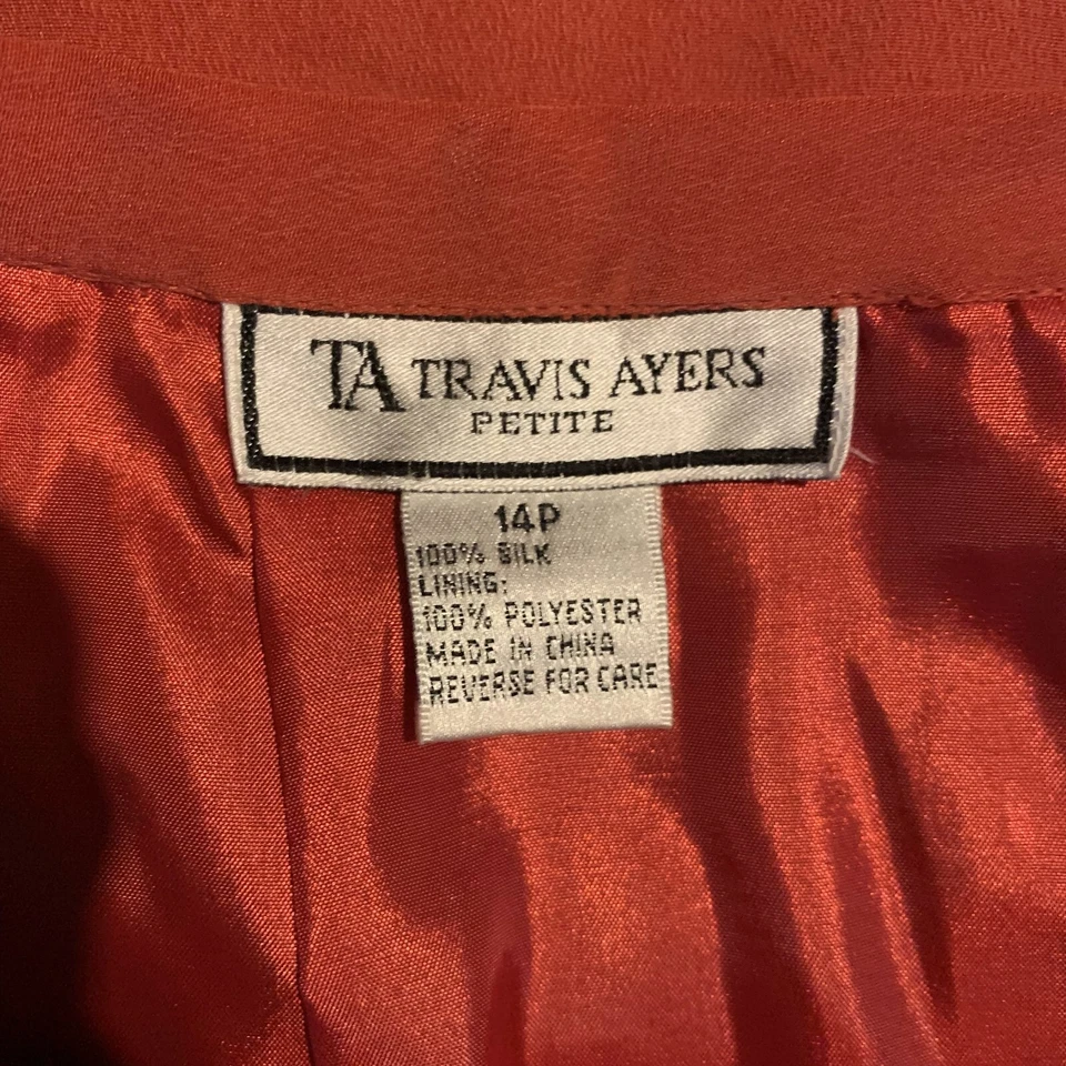 Travis Ayers A-Line Skirt Womens 14P Red Orange 100% Silk Vented Back Lined 7820 - Image 3 of 4