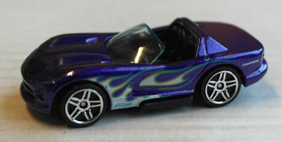 Hot Wheels Dodge Viper RT/10 violettmetallic Flammen Flames Sportwagen Auto HW