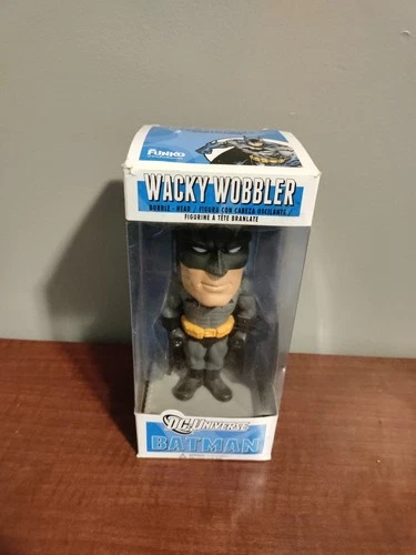 Funko Wacky Wobbler Bobble Head DC Universe Batman