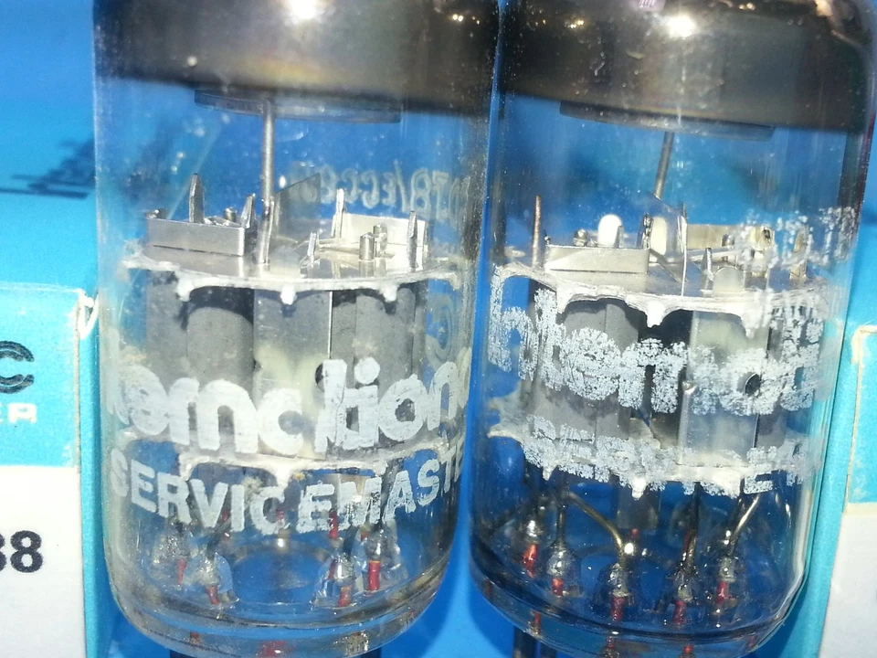 SERVICE MASTER IEC 6DJ8 ECC88 TUBOS COMBINAM PAR TOM MAIS DOCE - Imagem 3 de 4