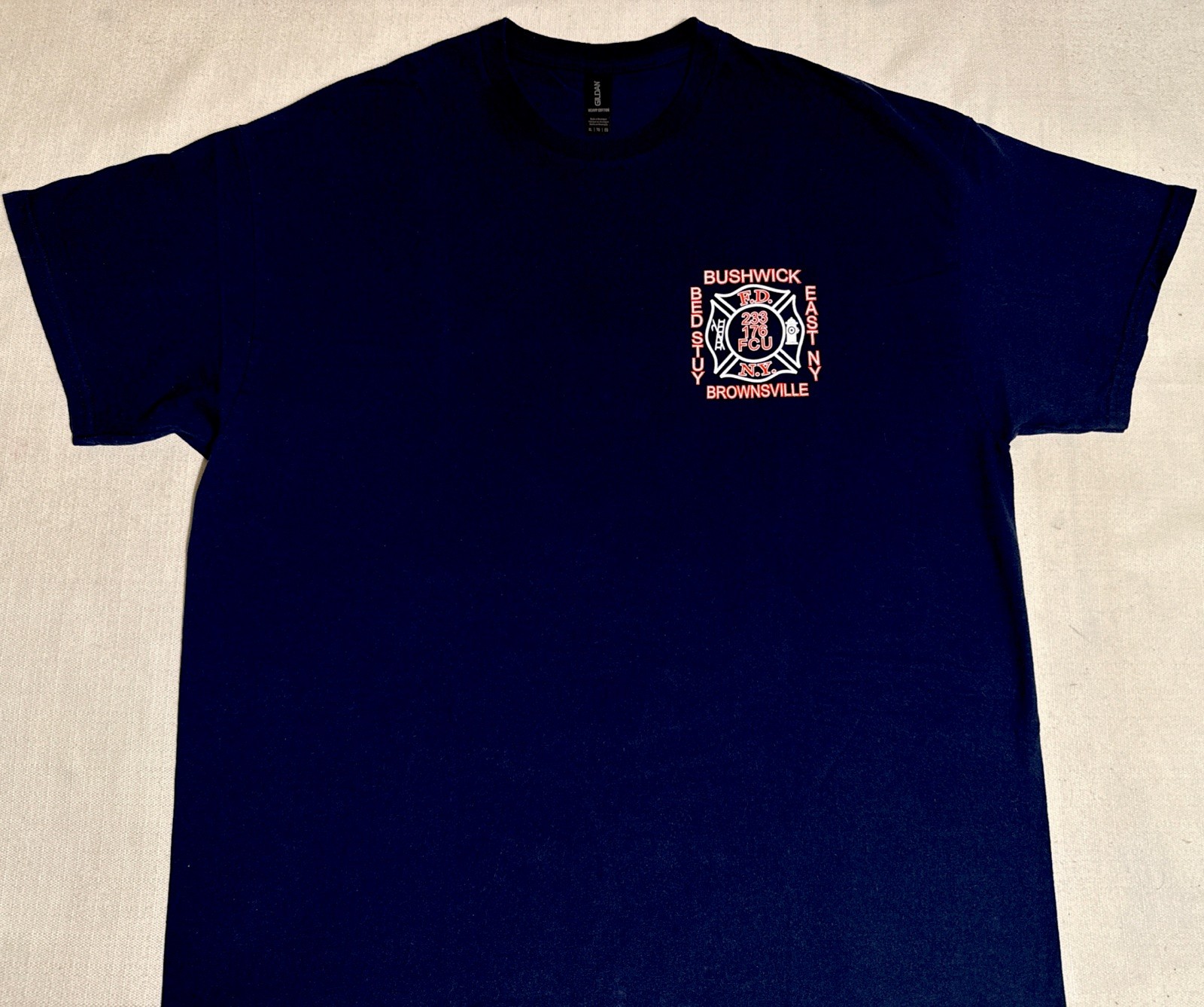 FDNY Fire Department New York NYC NY T-Shirt XL FDNY Engine 233 Brooklyn Ladder