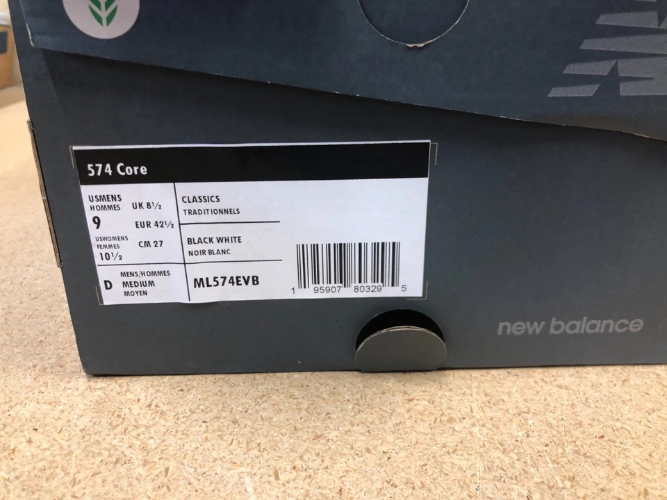 Hombres New Balance 574 Core NEGRO (ML574EVB) Talla 9 EE. UU. Foto 2 de 4