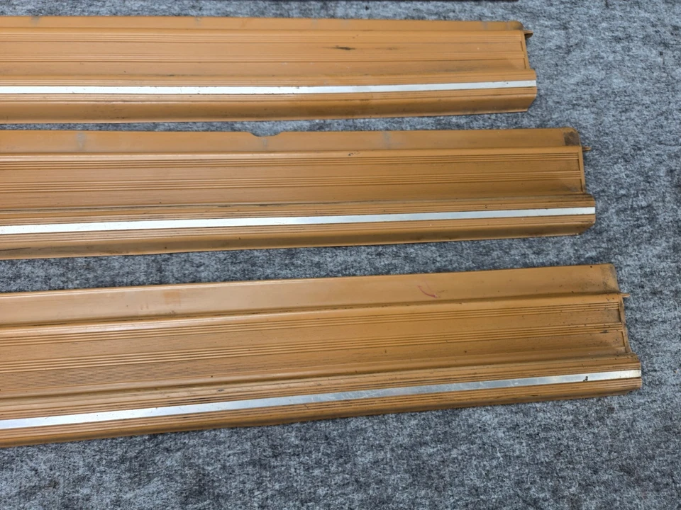 Door Sill Step Trim Set Assembly Mercedes W126 560 Sel 420 Sel oem - Image 3 of 4