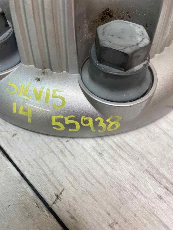 Chevy Silverado 2014 camioneta cubierta de rueda tapacubos central OEM 22837059 Foto 3 de 4