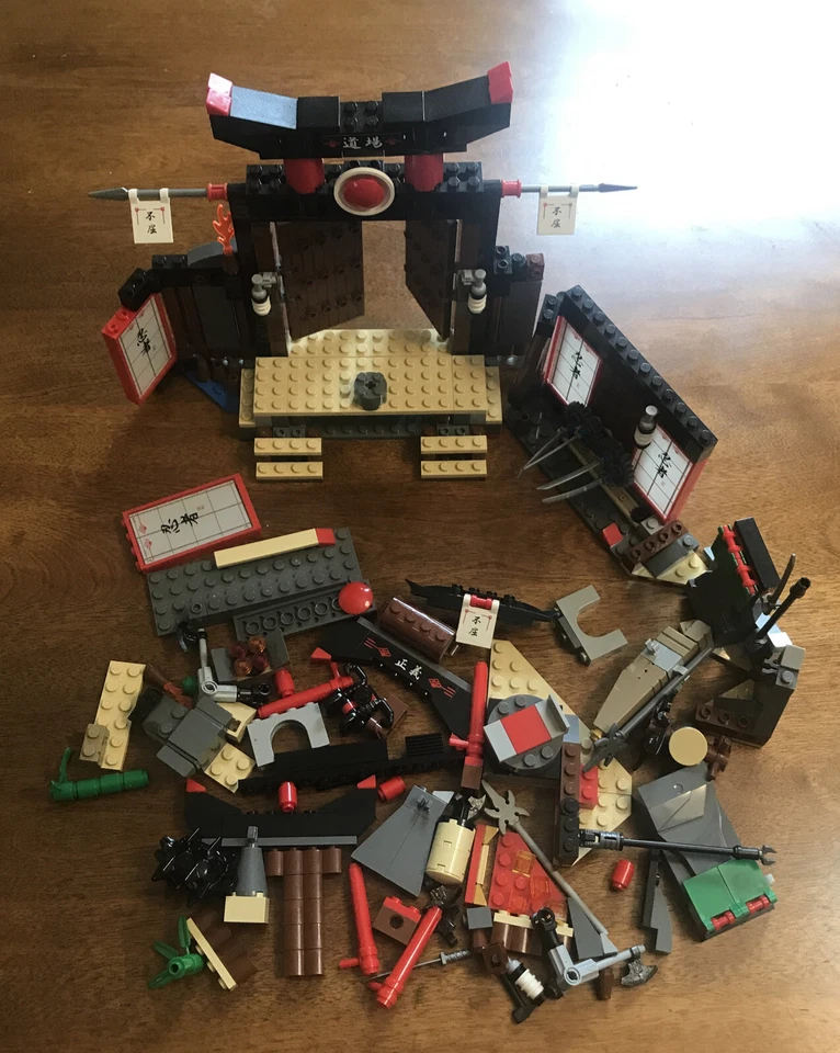 Lego Ninjago 2504 Spinjitzu Dojo With Instructions Mini figs Not Included - Image 3 of 4