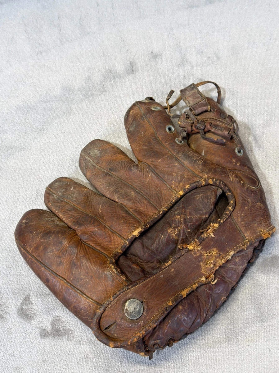 Trapper Baseball Gloves In The 1900's 1900 Year Vintage Baseball Gloves For Sale