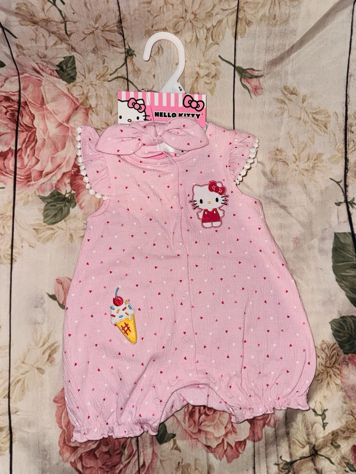 Hello Kitty Baby Girl Clothes 2 Pc Set Pink Bubble Romper Ice Cream 6 Months NWT
Opens in a new wind