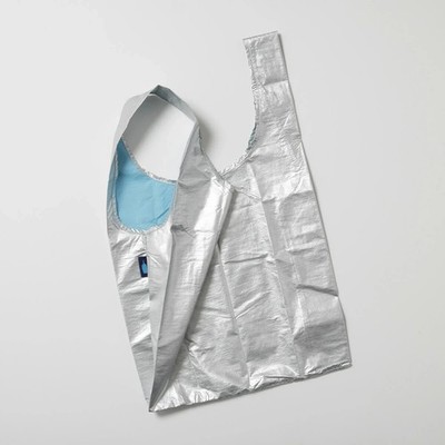 Blaue Flasche Kaffee Mehrweg Tasche Silber BAGGU Collaboration Eco Bag