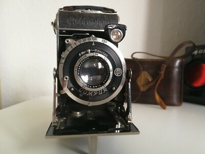 Roll Film Camera Compur With Rodenstock Trinar-Anastigmat 4 1/8in
