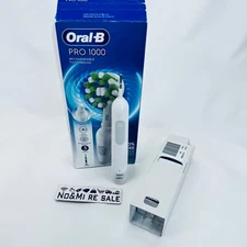 Oral-B Pro 1000 Rechargeable Electric Toothbrush, White  USED H&C PLEASE READ