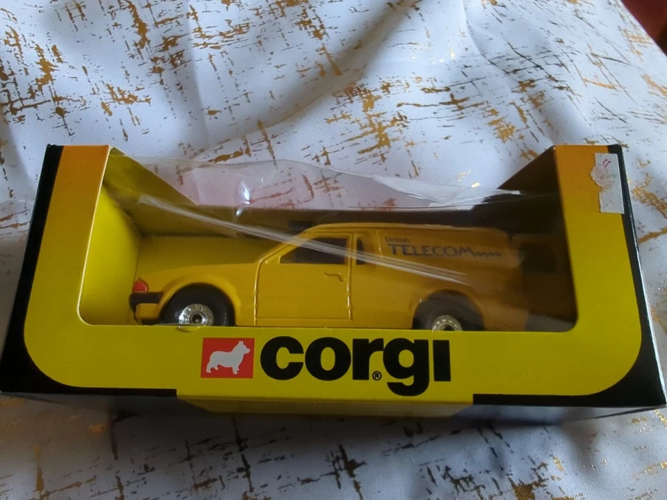 Corgi Ford Escort 1979 #499 en caja The Metty Co. JUGUETE COCHE NIÑO NOS DE COLECCIÓN Foto 3 de 4