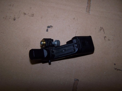 Impulsgeber Kurbelwelle Kurbelwellensensor VW Passat 3C Caddy Golf 5 036906433A