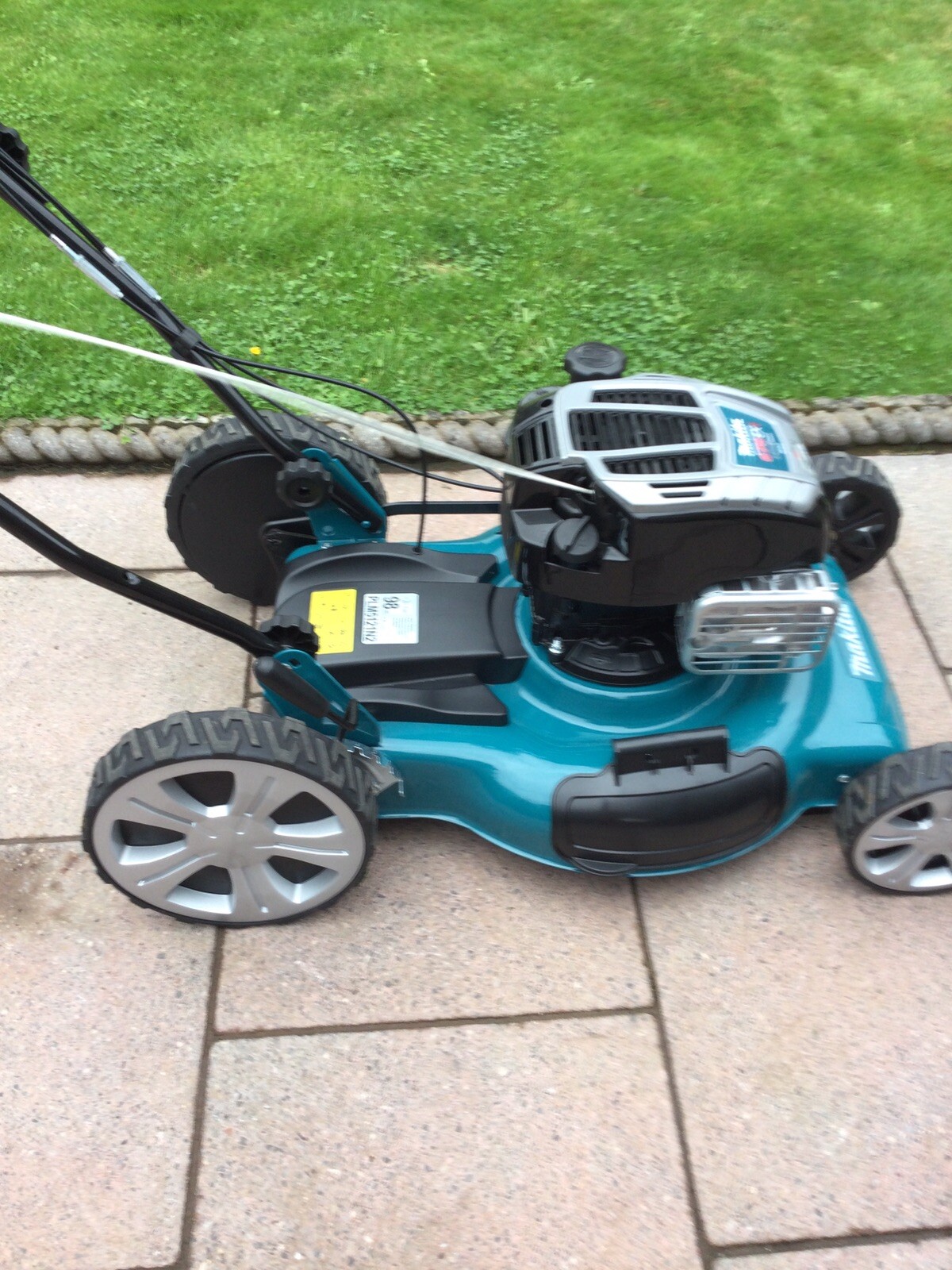 Makita 675EXI 163cc Self Propelled Petrol Mulching Lawnmower. eBay