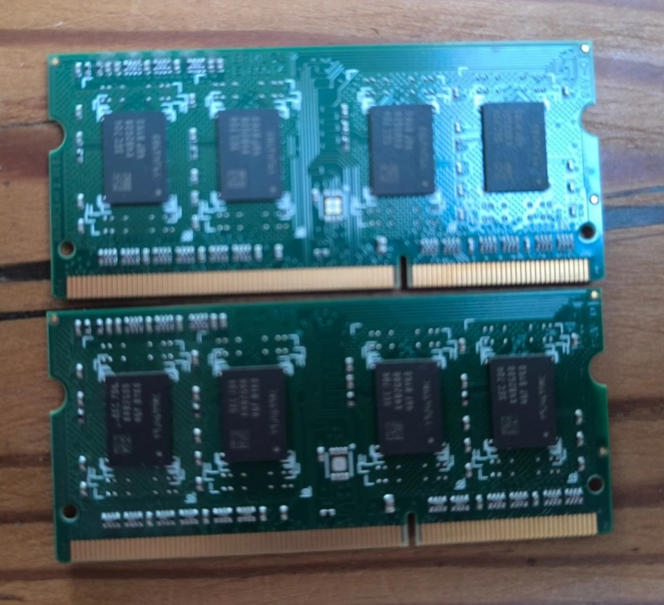 2 GB RAM DDR3L 1600 SODIMM INNODISK M3SW-2GSJCL0C-QDM - Immagine 2 di 2