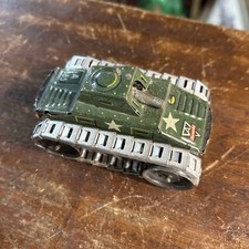 A585 Toy Tin Plate Tank Vintage Tin Toy