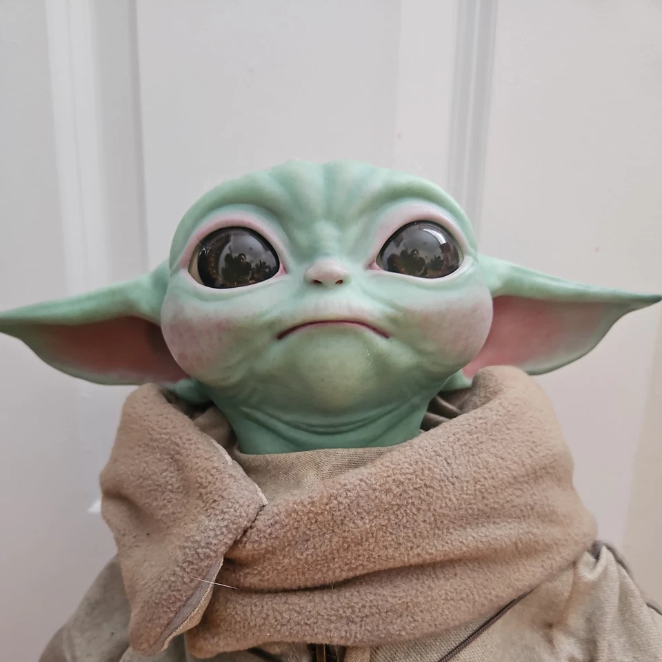 Out Of Box Sideshow Collectibles Baby Yoda Figure Excellent condition - Image 4 of 4