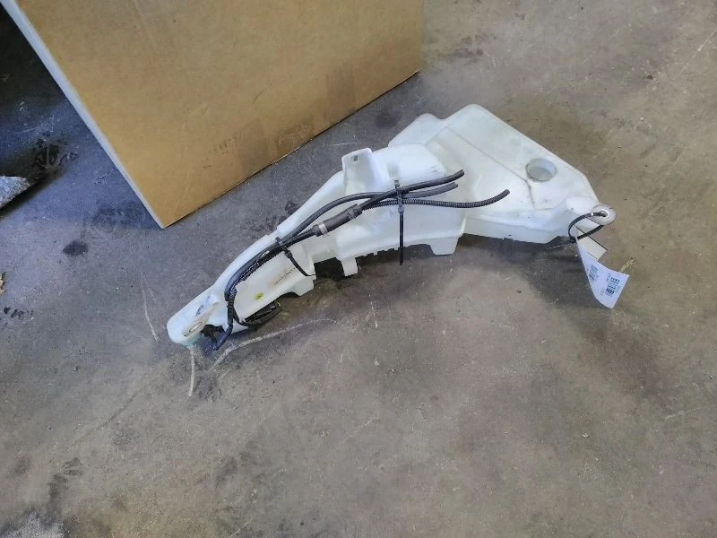 Depósito de lavado compatible con 05-11 AUDI A6 136369 Foto 3 de 4