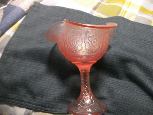 Fenton 9422vr  persian medallion compote amber rose new