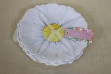 SPRING GATHERINGS FLOWER SHAPED APPETIZER DESSERT MELAMINE PLATES SET OF 4 -NEW