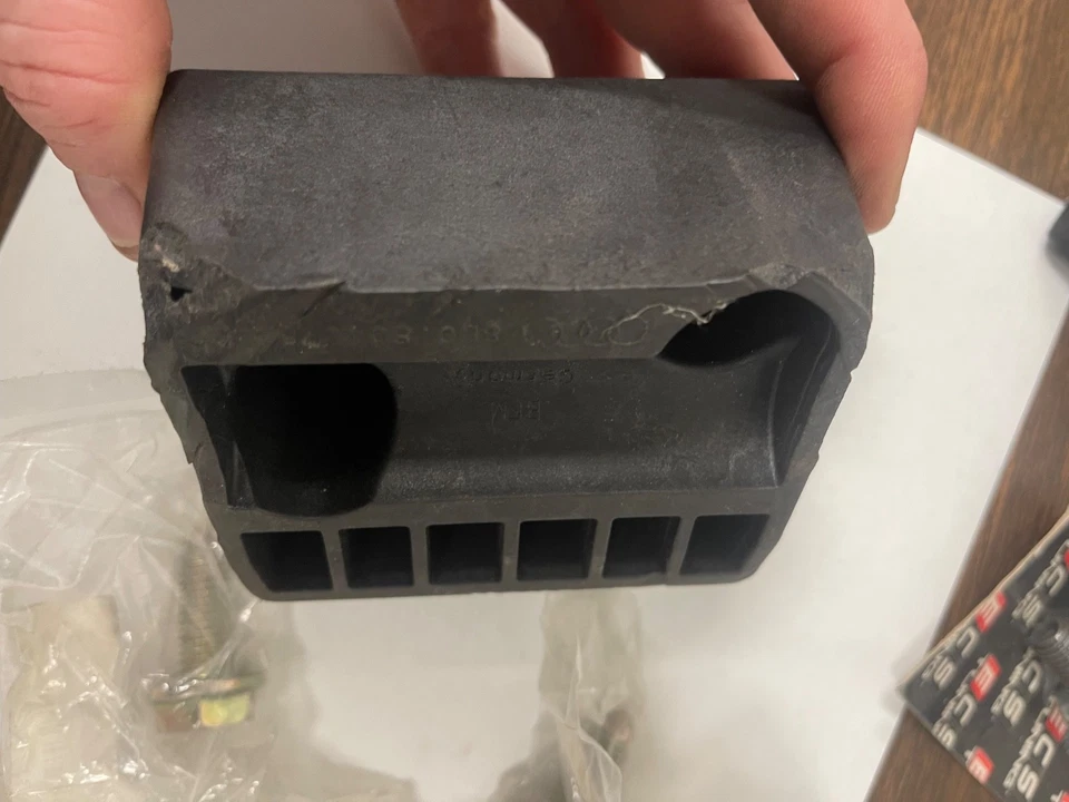 Kit de almohadillas Jack Audi B6 B7 A4 S4 RS4 - Protege tus puntos Jack Foto 2 de 4