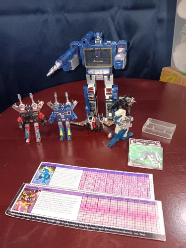 Transformers G1 Soundwave 1983 Tomy 100% Complete W/5 Cassettes 100% Complete